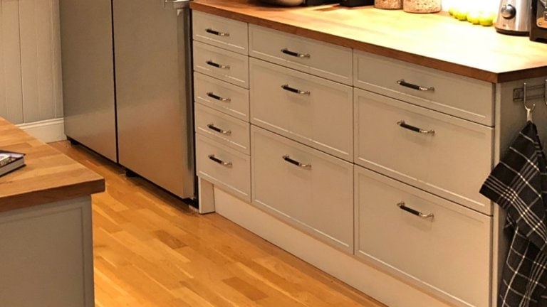 Design Faktum W24 - Easy Grey